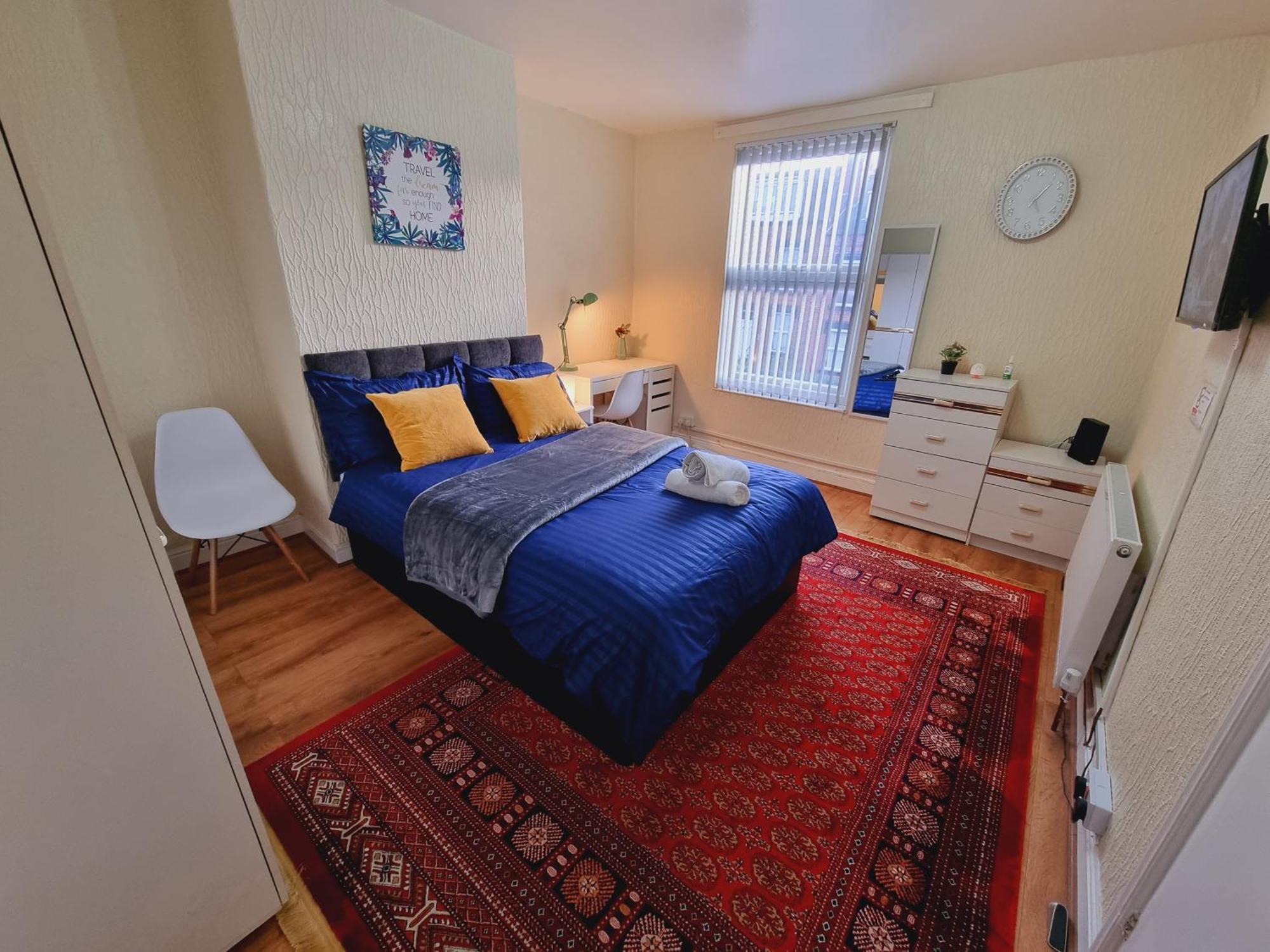 Spacious Two Bedroom House, Parking And Wifi Leeds  Buitenkant foto