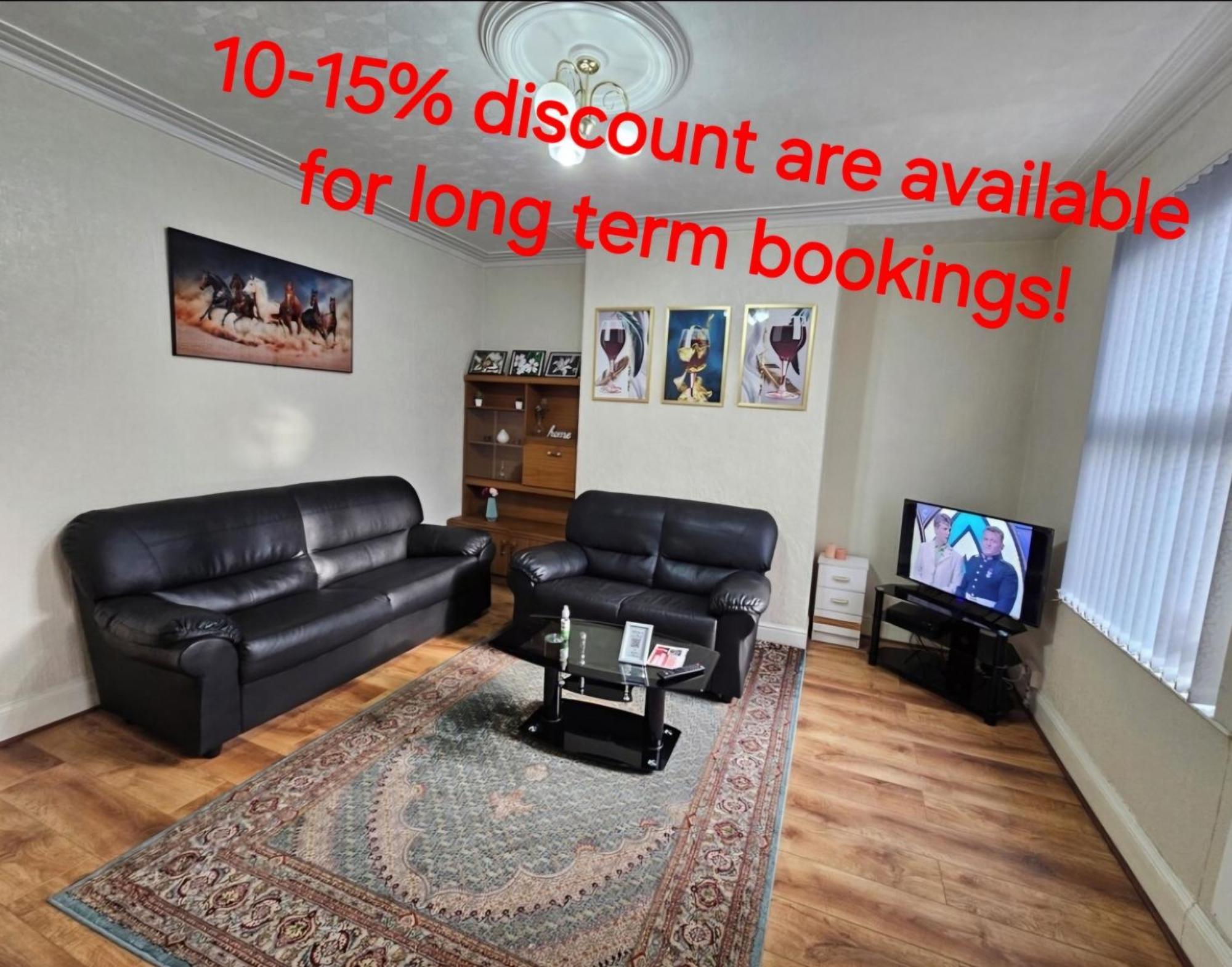 Spacious Two Bedroom House, Parking And Wifi Leeds  Buitenkant foto